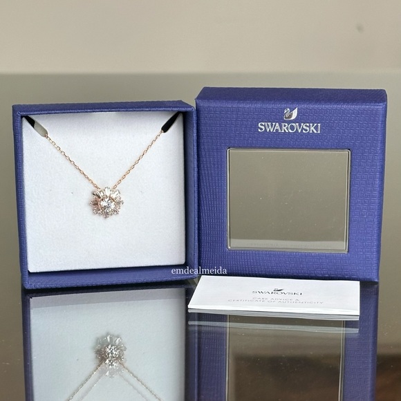 Swarovski Jewelry - Swarovski Crystal Rose Gold Sunshine Idyllia Flower Pendant Necklace 5451376